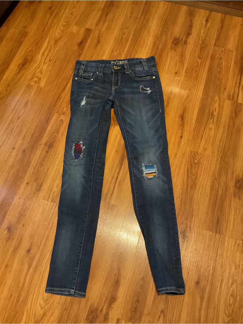Rock & Roll Cowgirl Womens Jeans 25 X 32 Rival Low Rise Skinny SerapePatched